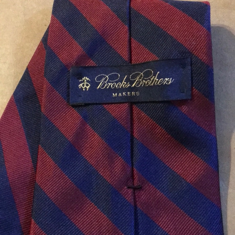 Brooks Brothers Makers Silk Striped Necktie Red / Navy Tie